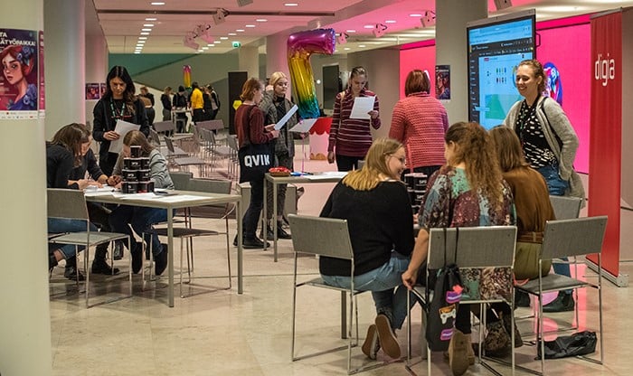Super-Adassa innostettiin nuoria naisia teknologia-alalle
