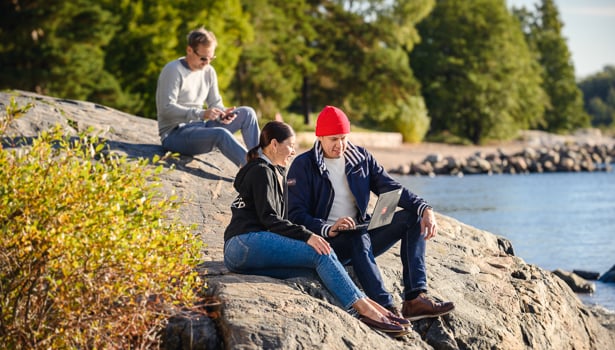 Digia-yhteisö on läsnä toimistolla, kotona ja taskussa; tulevaisuudessa yhteisöllisyyttä voi olla vaikka hybridiajan ”lounasbingo”